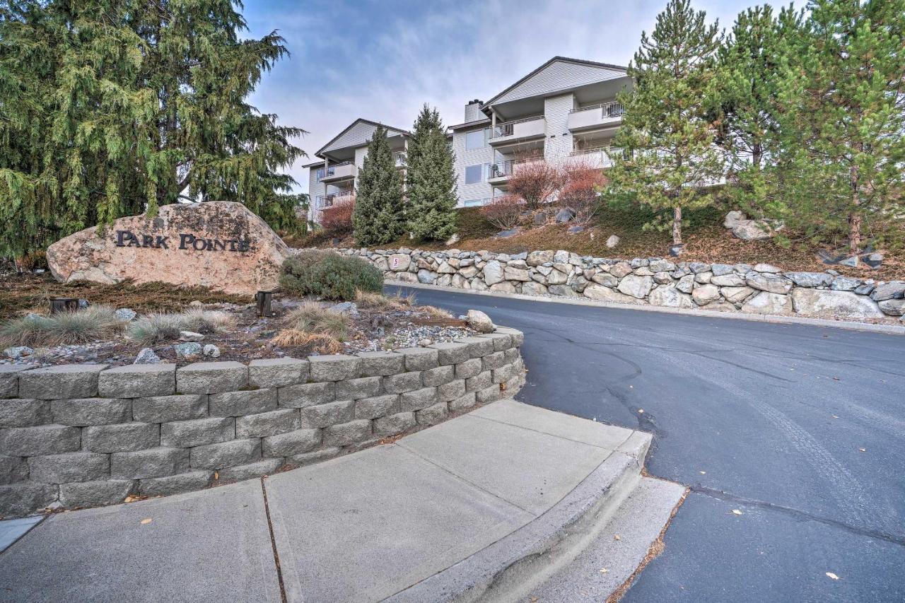 Chic Chelan Condo With Balcony, Walk To Lake And Dtwn! Exterior photo